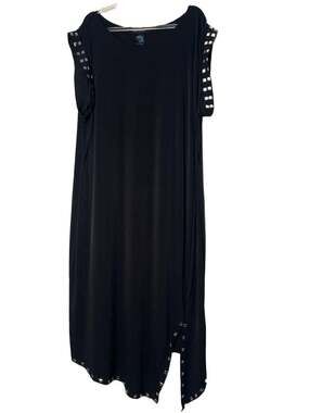 what bra to wear with cut out dress Black Backless Maxi Handmade Rope Detailed & Slit In The Front ProductID: 117958 SIZE:31 X 30 Three Comfy Summer Dresses